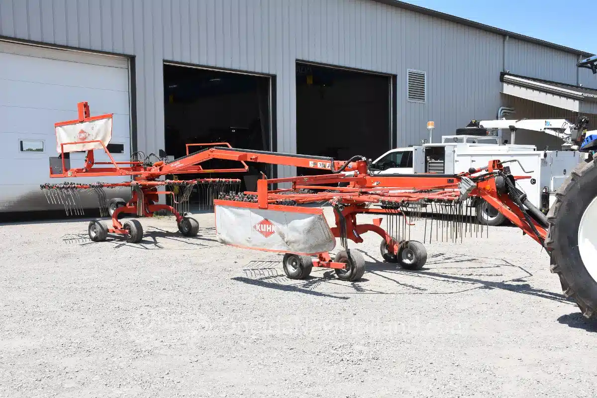 Gallery image 1 for 2015 Kuhn GA 9030 Rake