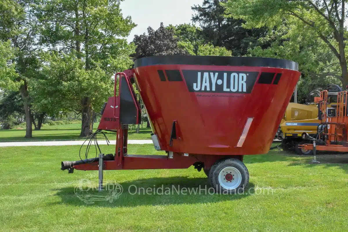 Gallery image 1 for 2016 Jaylor 5575 TMR Mixer