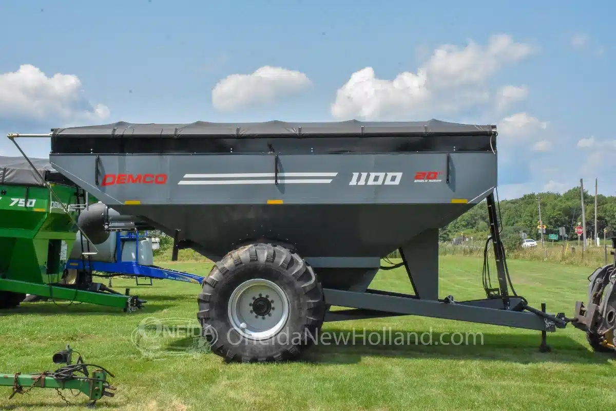 Gallery image 1 for 2025 Demco 1100 Grain Cart