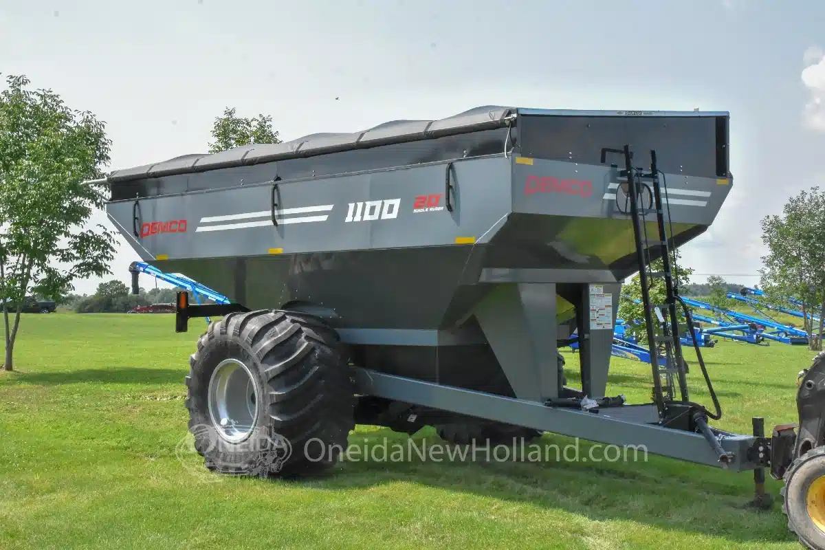 Gallery image 2 for 2025 Demco 1100 Grain Cart