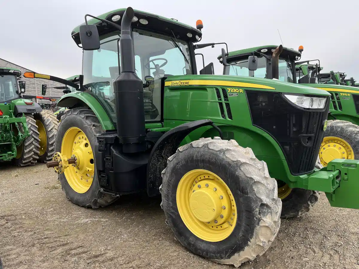 Gallery image 2 for Used 2017 John Deere 7230R Tractor