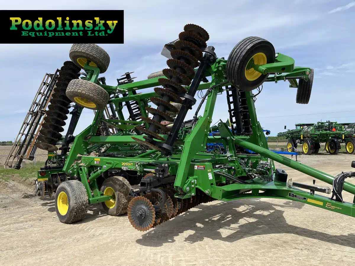 Gallery image 1 for Used 2023 John Deere 2660VT Vertical Tillage