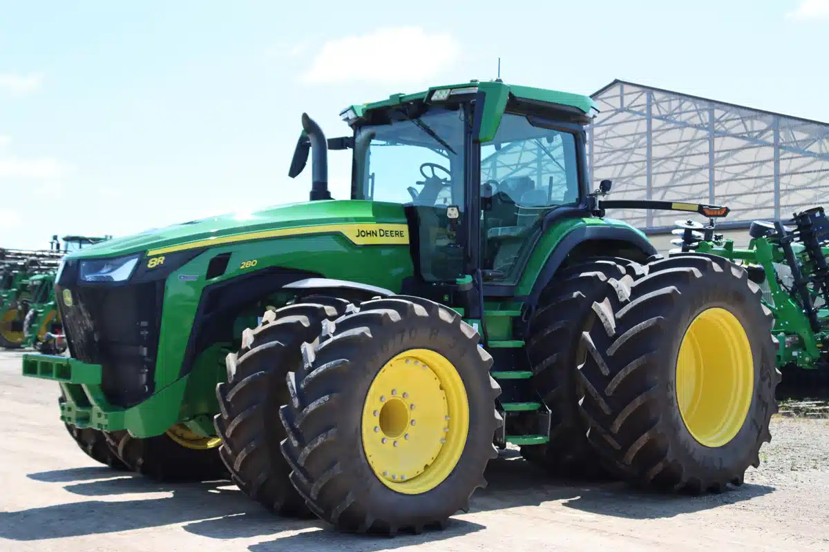 Gallery image 2 for Used 2022 John Deere 8R 280 Tractor