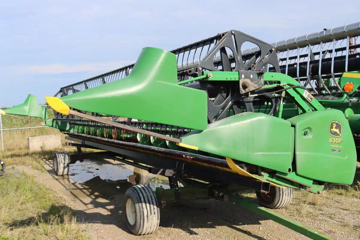 Gallery image 2 for Used 2008 John Deere 630F Header - Flex