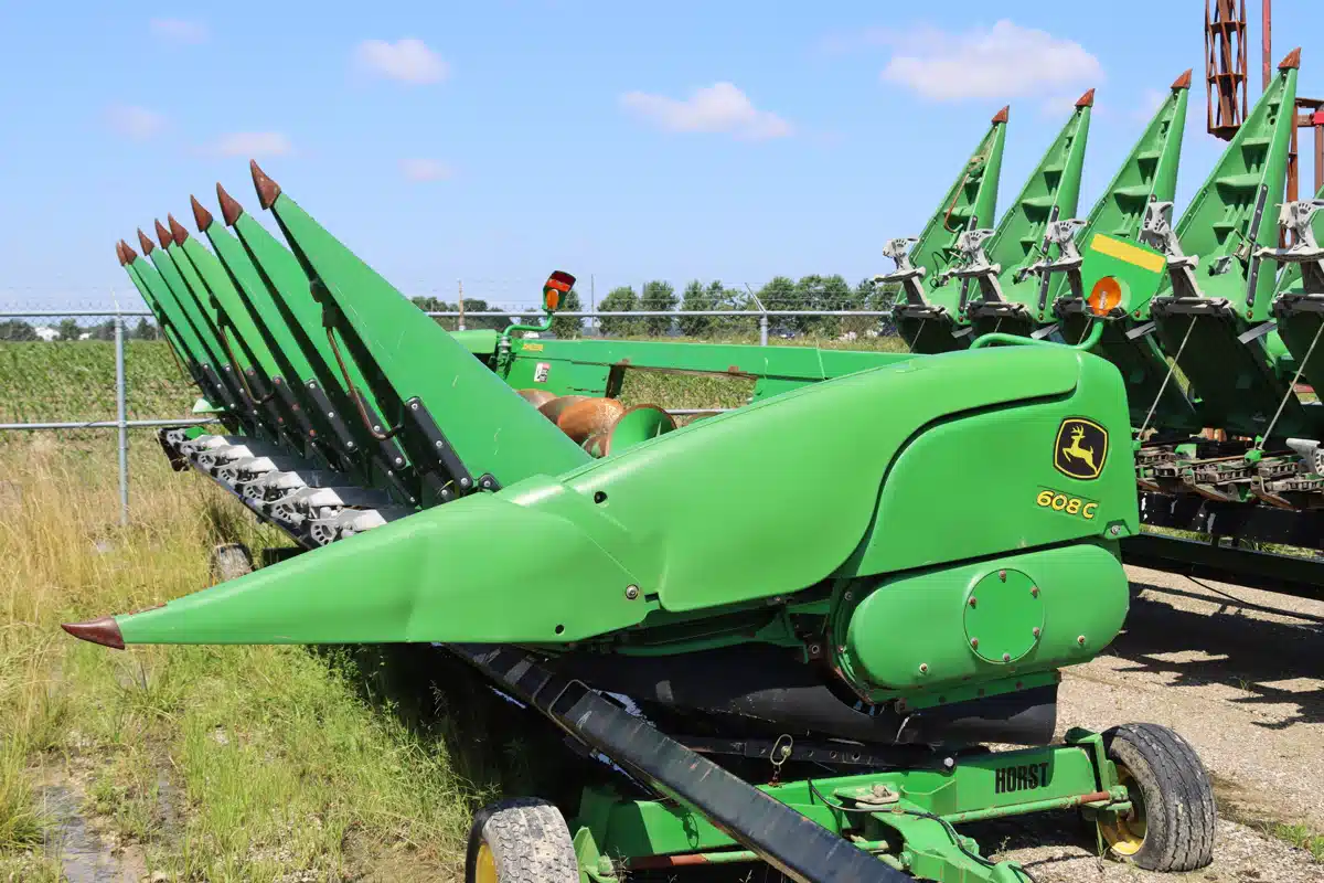 Gallery image 2 for 2009 John Deere 608C Header - Row Crop
