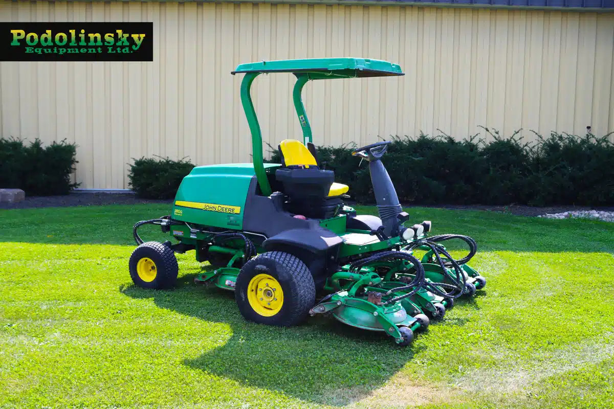 Gallery image 1 for Used John Deere 8800 Mower - Front Deck