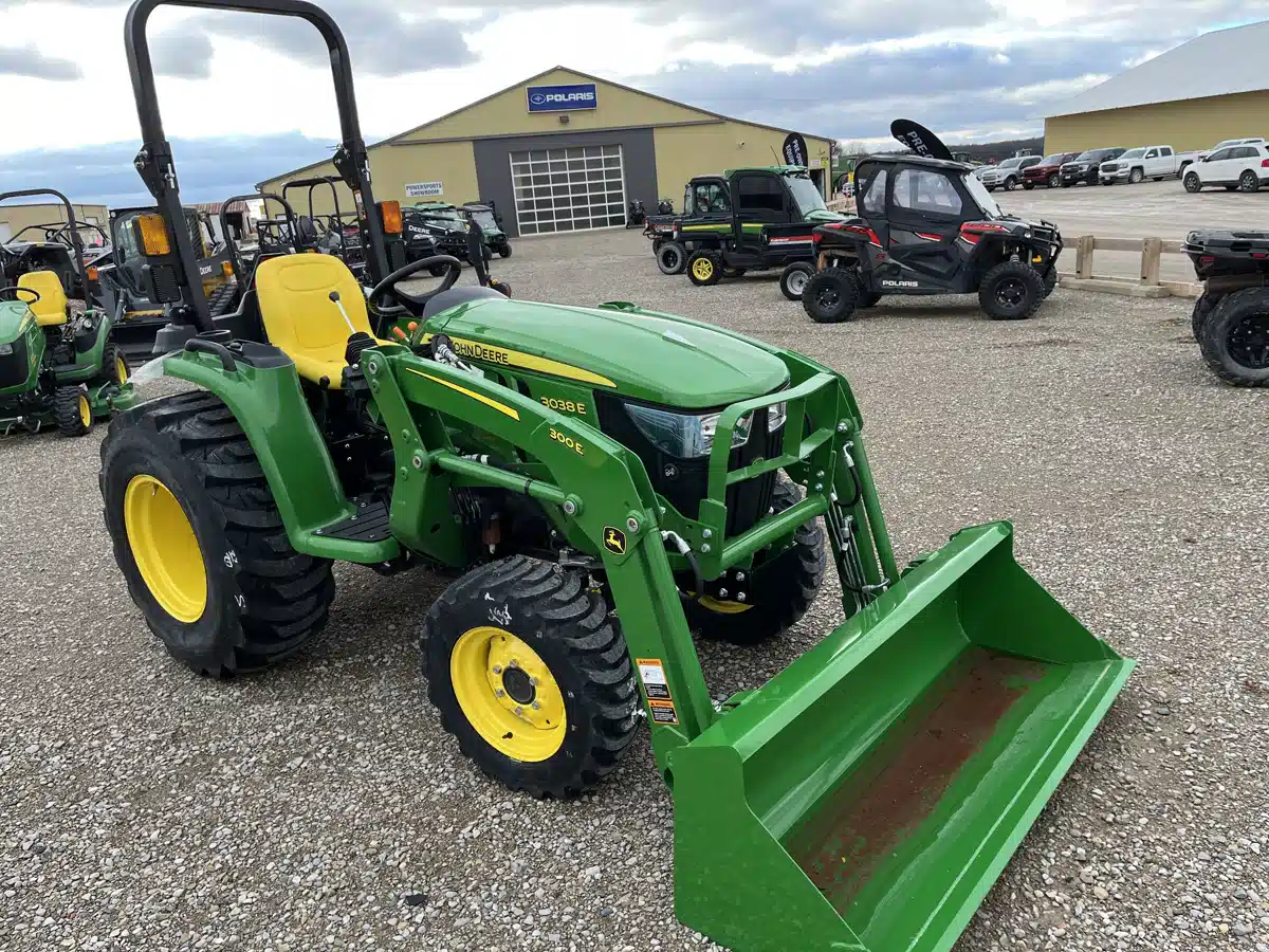 Gallery image 2 for Used 2024 John Deere 3038E Tractor