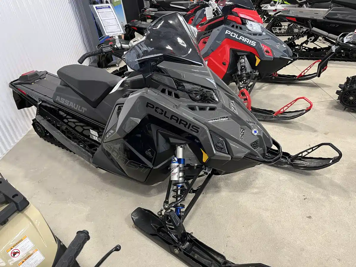 Gallery image 1 for Used 2024 Polaris PATRIOT BOOST SWITCHBACK ASSAULT 146 NEW Snowmobile