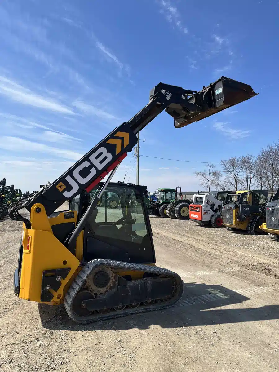 Gallery image 2 for Used 2022 JCB 2TS-7T Track Loader