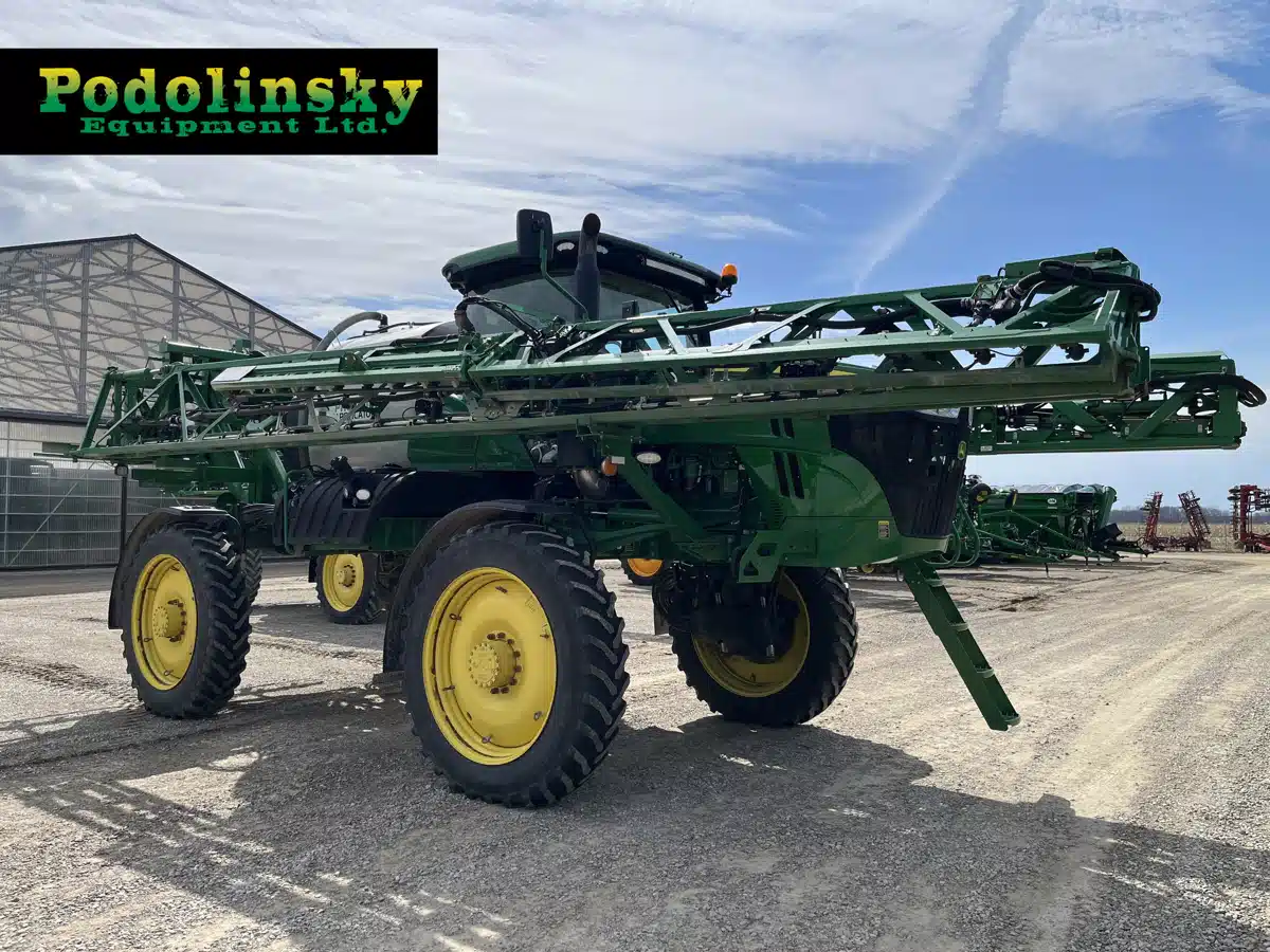 Gallery image 1 for Used 2014 John Deere R4030 Sprayer - Self Propelled