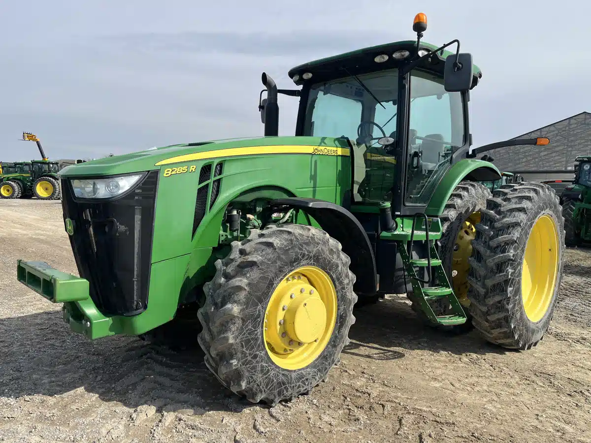 Gallery image 1 for Used 2012 John Deere 8285R Tractor