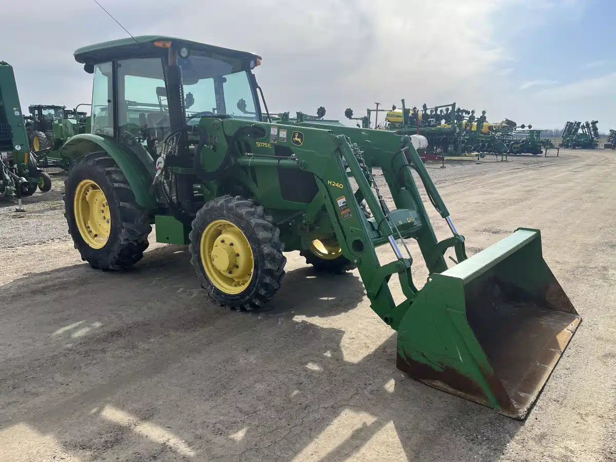 Gallery image 2 for Used 2015 John Deere 5075E Tractor