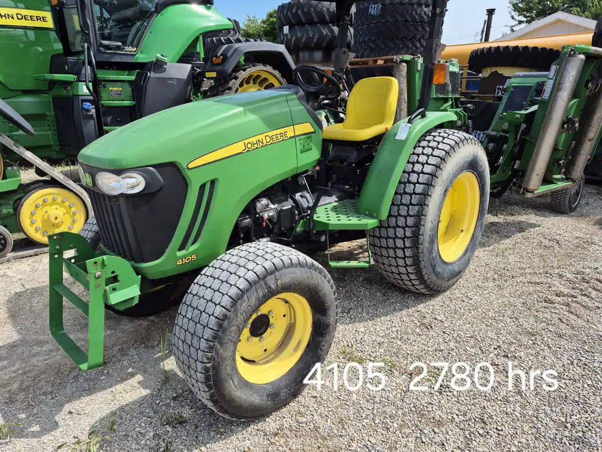 Gallery image 1 for Used John Deere 4105 Tractor