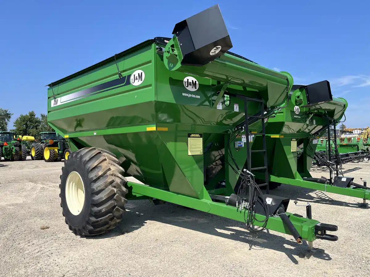 Gallery image 1 for Used 2024 J&M 750 Grain Cart