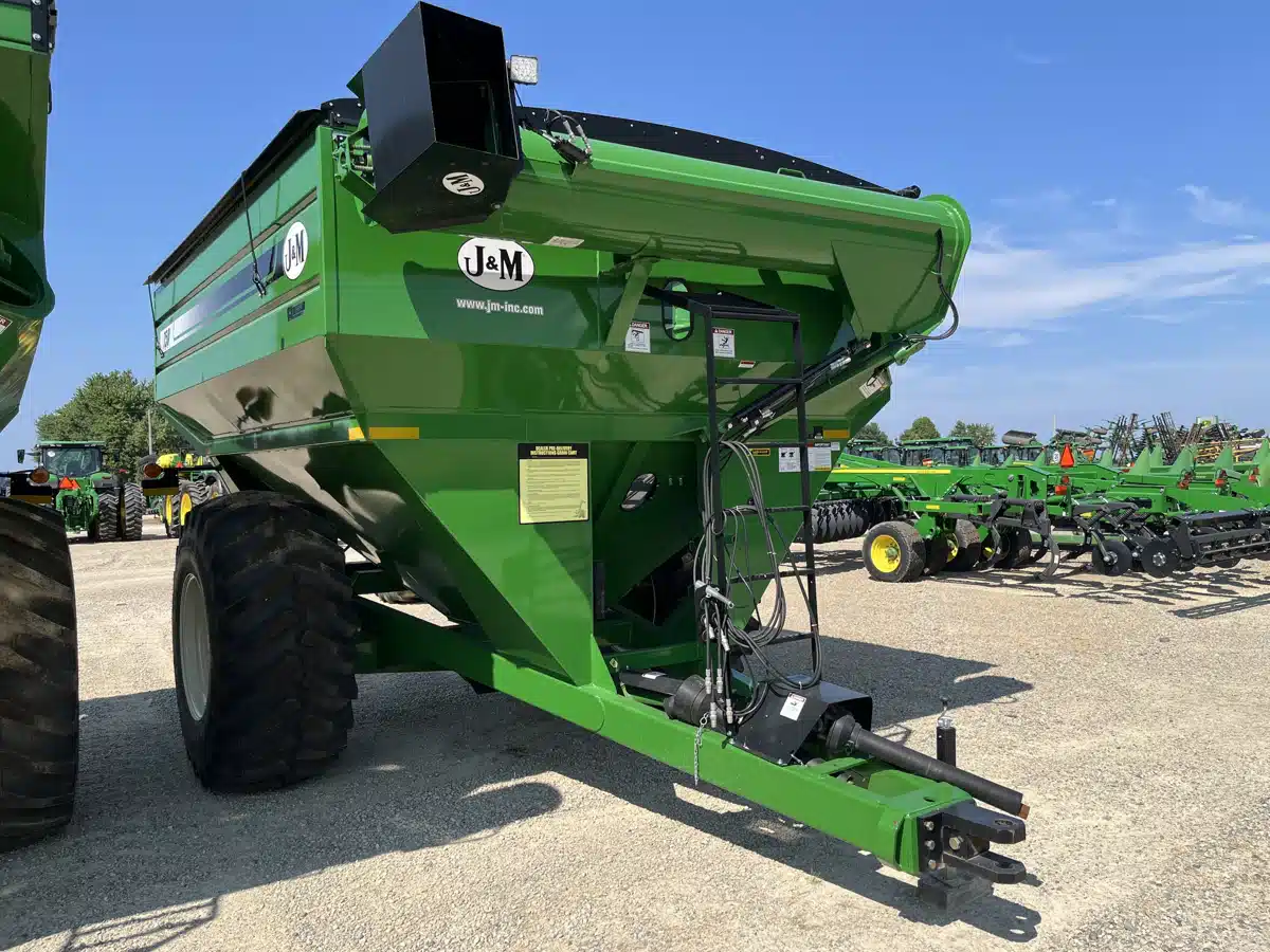 Gallery image 2 for Used 2024 J&M 750 Grain Cart
