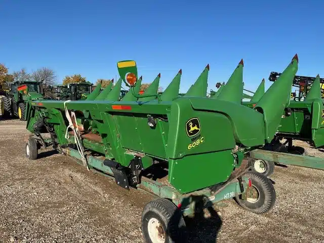 Gallery image 2 for 2015 John Deere 608C Header - Row Crop