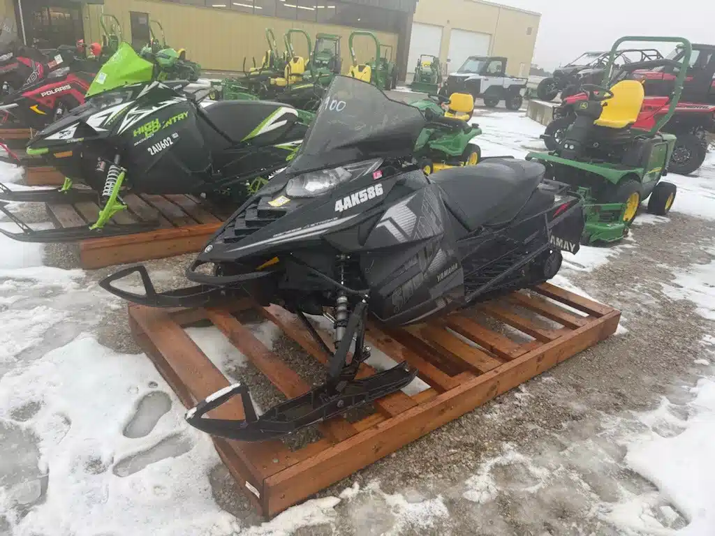 Gallery image 2 for 2015 Yamaha Viper RTX DX 129 Snowmobile