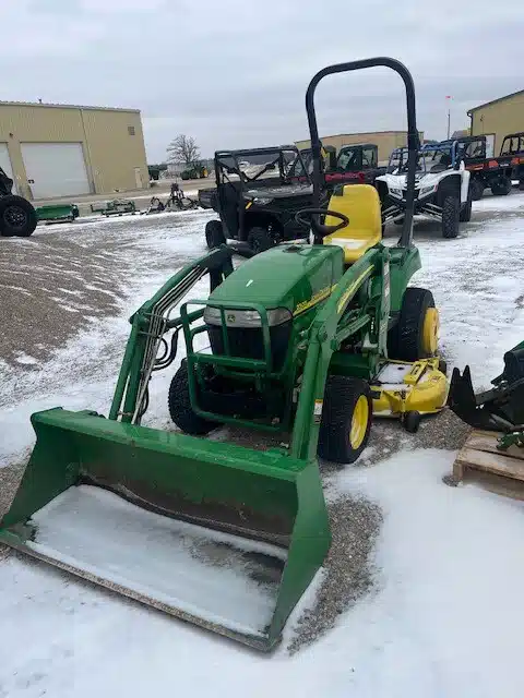 John Deere 2305 Tractor