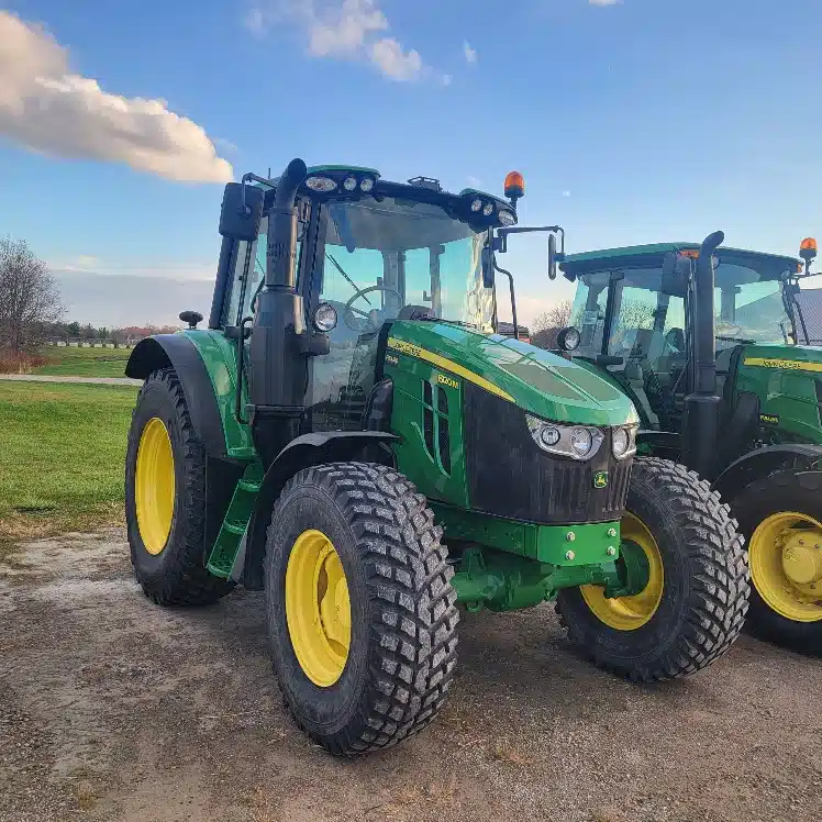 Photo de la Galerie 2 pour 2022 John Deere 6120M Tracteur