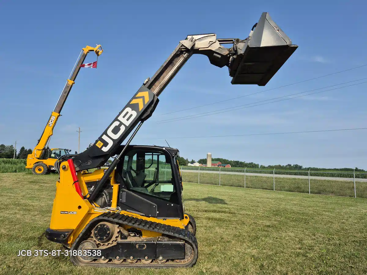 Gallery image 1 for 2023 JCB 3TS-8T Track Loader