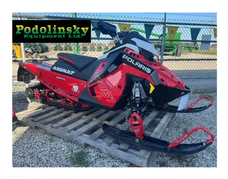 Photo de la Galerie 1 pour 2023 Polaris PATRIOT BOOST SWITCHBACK ASSAULT 146 NEW Motoneige