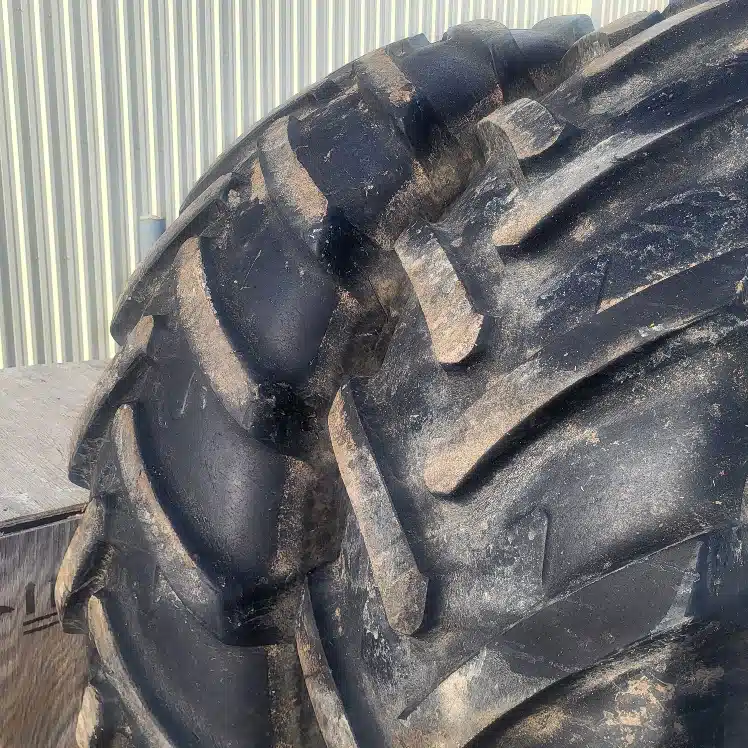 Gallery image 2 for 2015 Michelin 480/80/R46 Tires