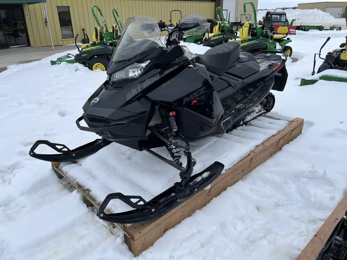 2022 Bombardier MXZ 850 XRS 129 Snowmobile