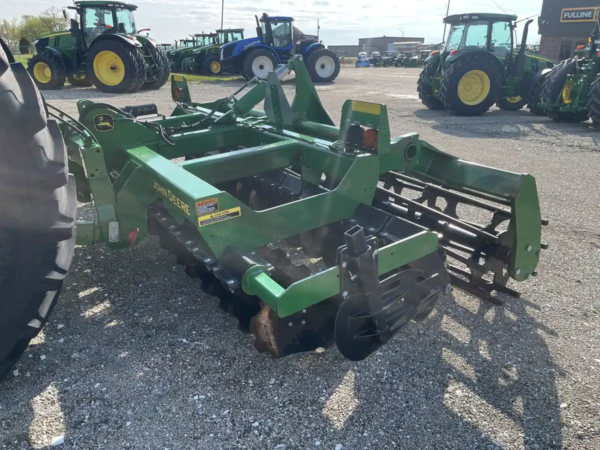 Gallery image 2 for 2022 John Deere 2680H Disc