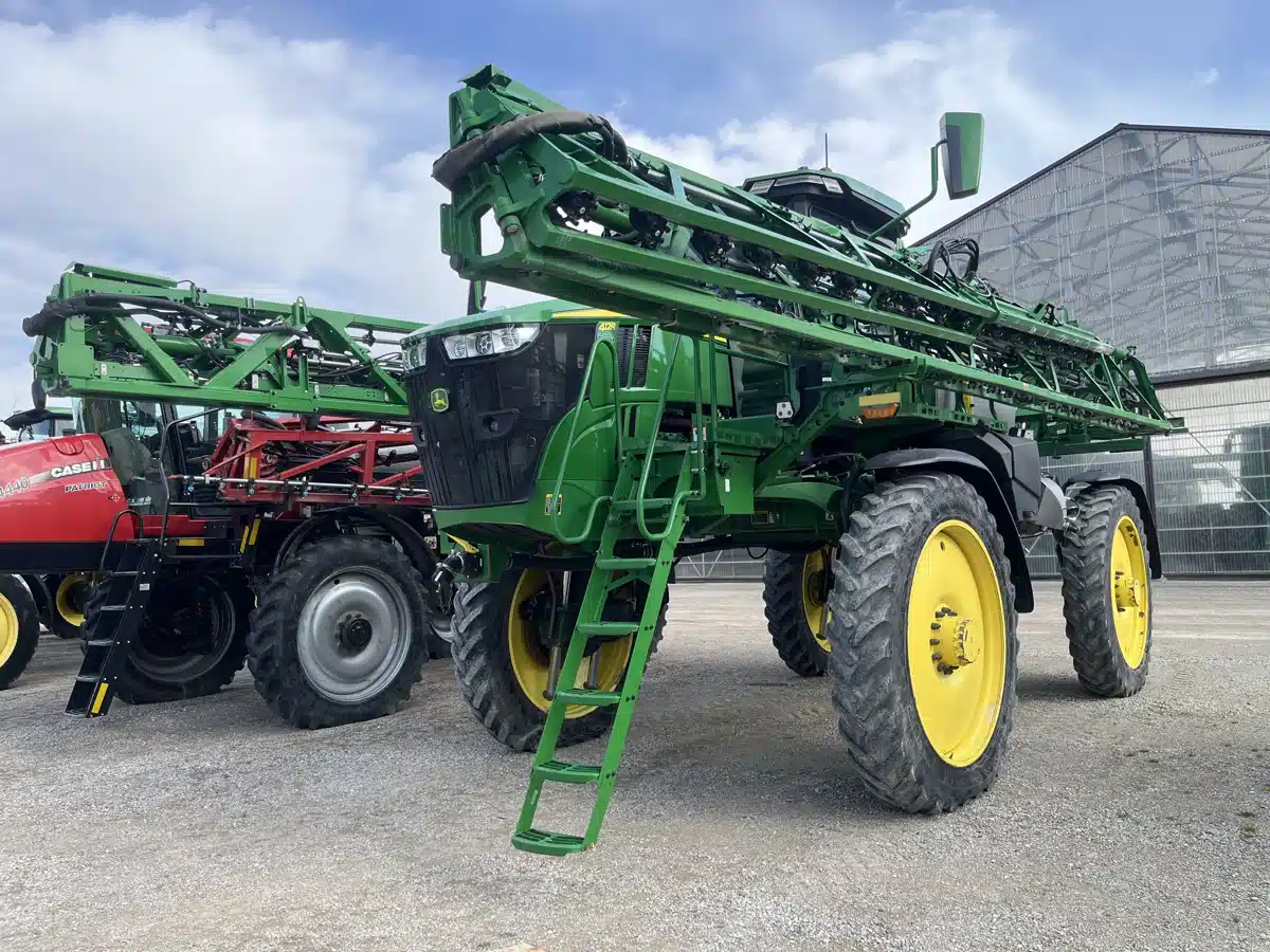 Gallery image 2 for 2023 John Deere 412R Sprayer - Self Propelled