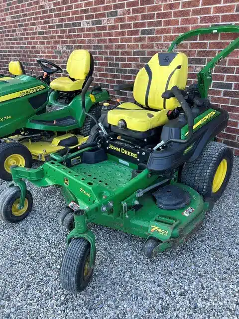 Photo de la Galerie 2 pour 2020 John Deere Z960M Tondeuse à rayon de braquage zéro