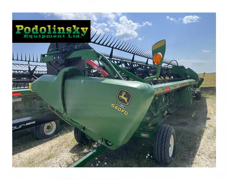 Gallery image 1 for 2018 John Deere 640FD Header - Draper