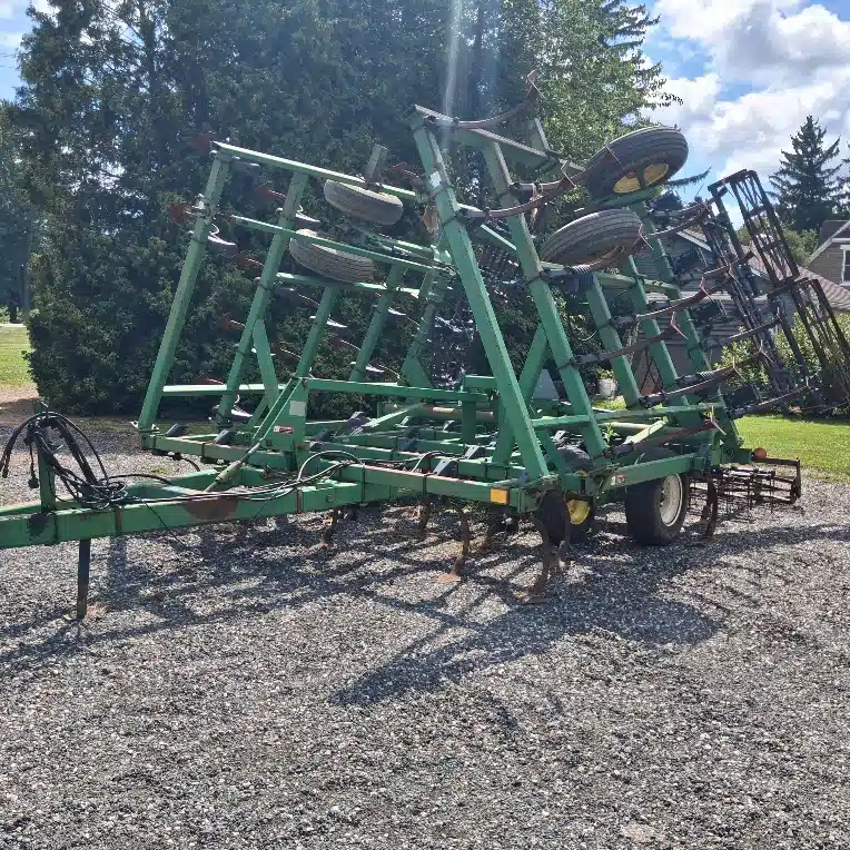 Photo de la Galerie 1 pour 1997 John Deere 980 Cultivateur