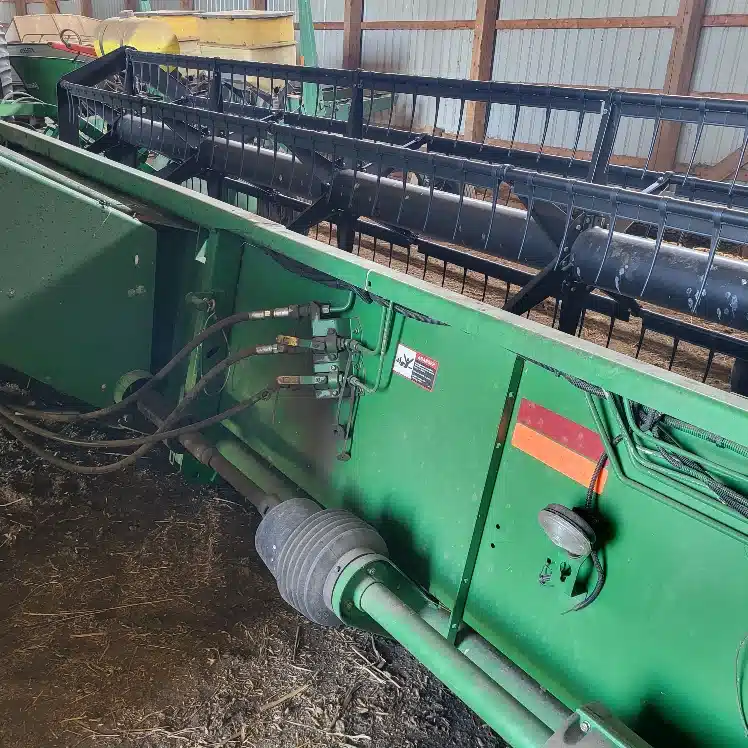 Photo de la Galerie 2 pour 2001 John Deere 920 Tracteur
