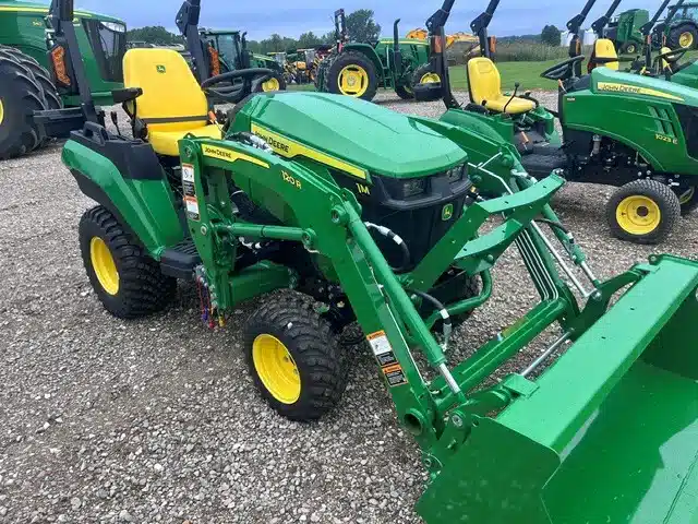 Photo de la Galerie 1 pour 2026 John Deere 1M 25 Tracteur
