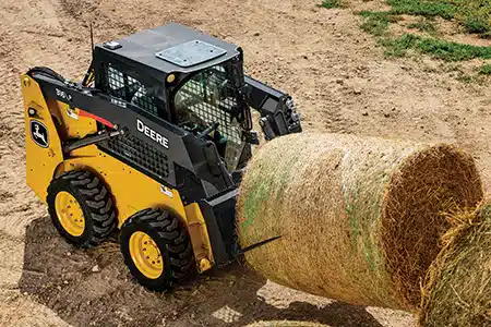 Gallery image 2 for 2026 John Deere 318P Skid Steer