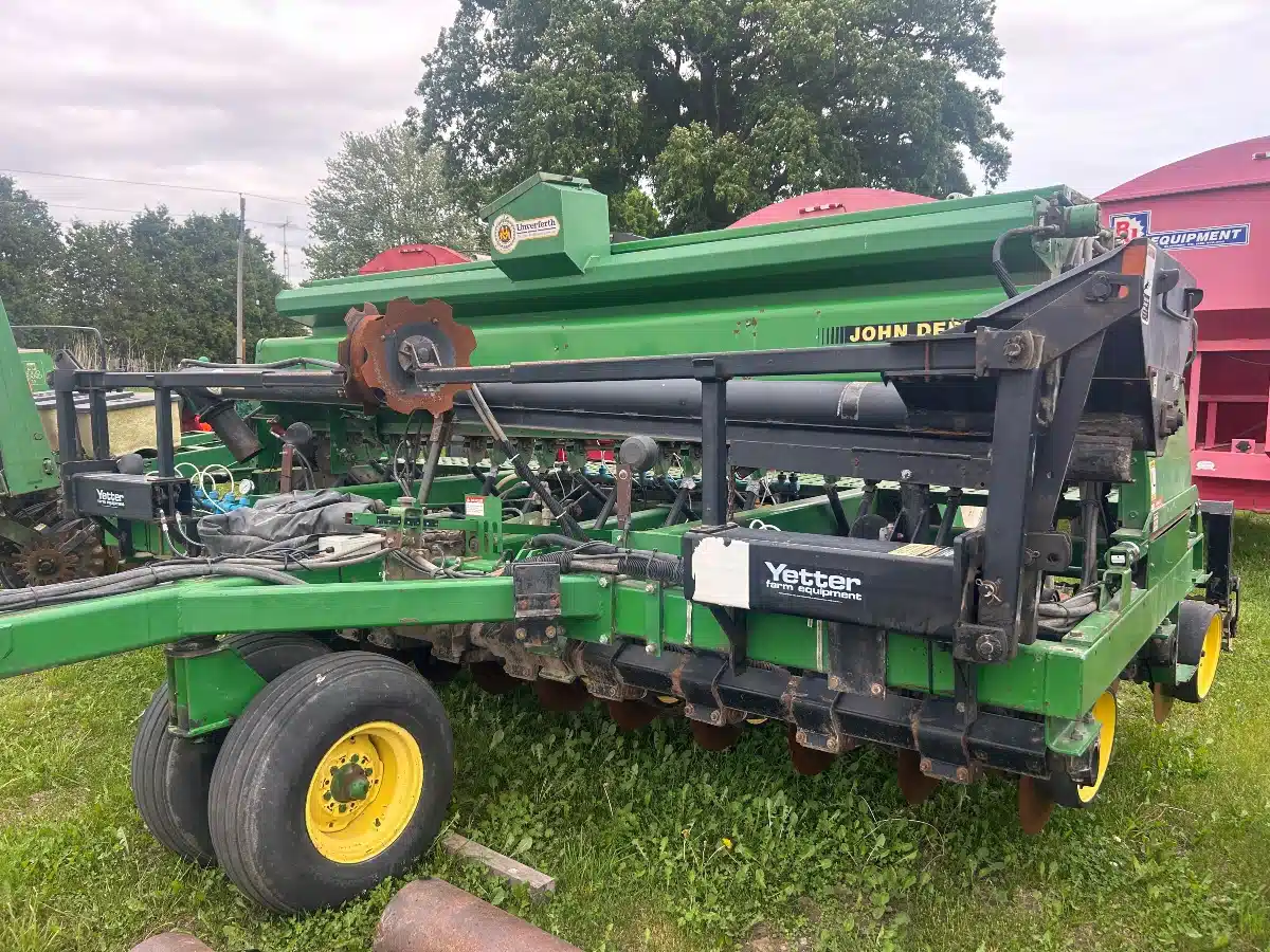 Gallery image 2 for Used John Deere 750 Drill
