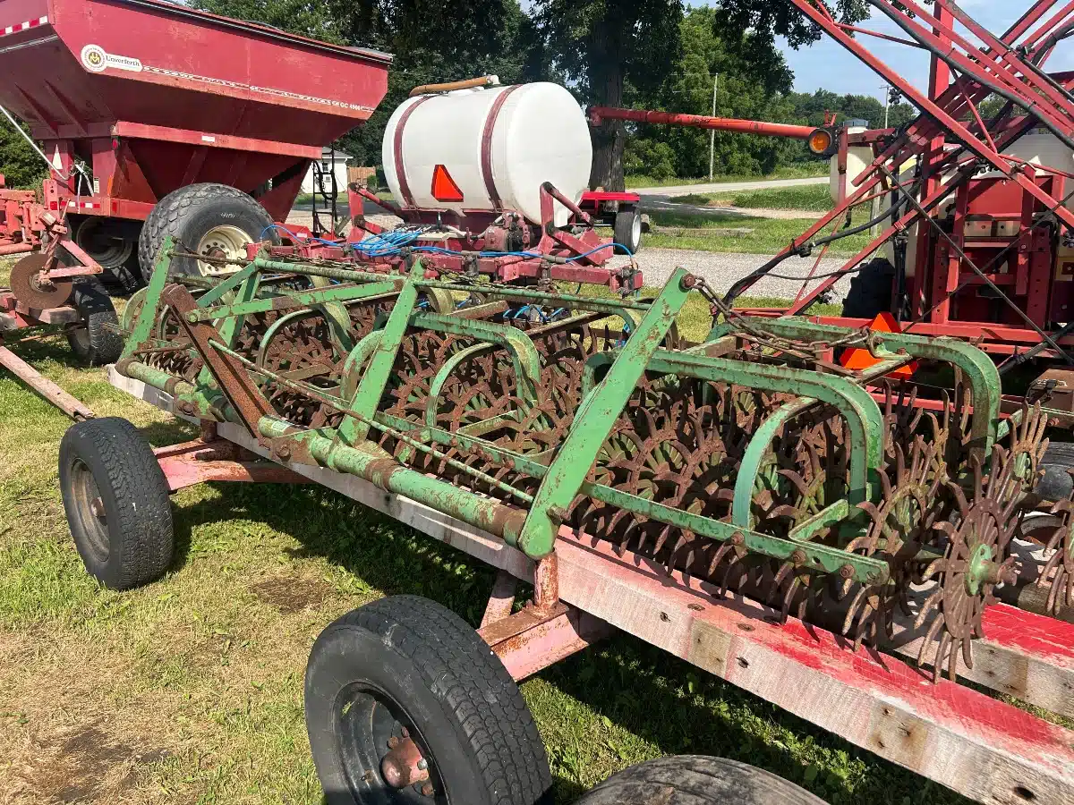 Gallery image 1 for Used John Deere 15' Rotary Hoe