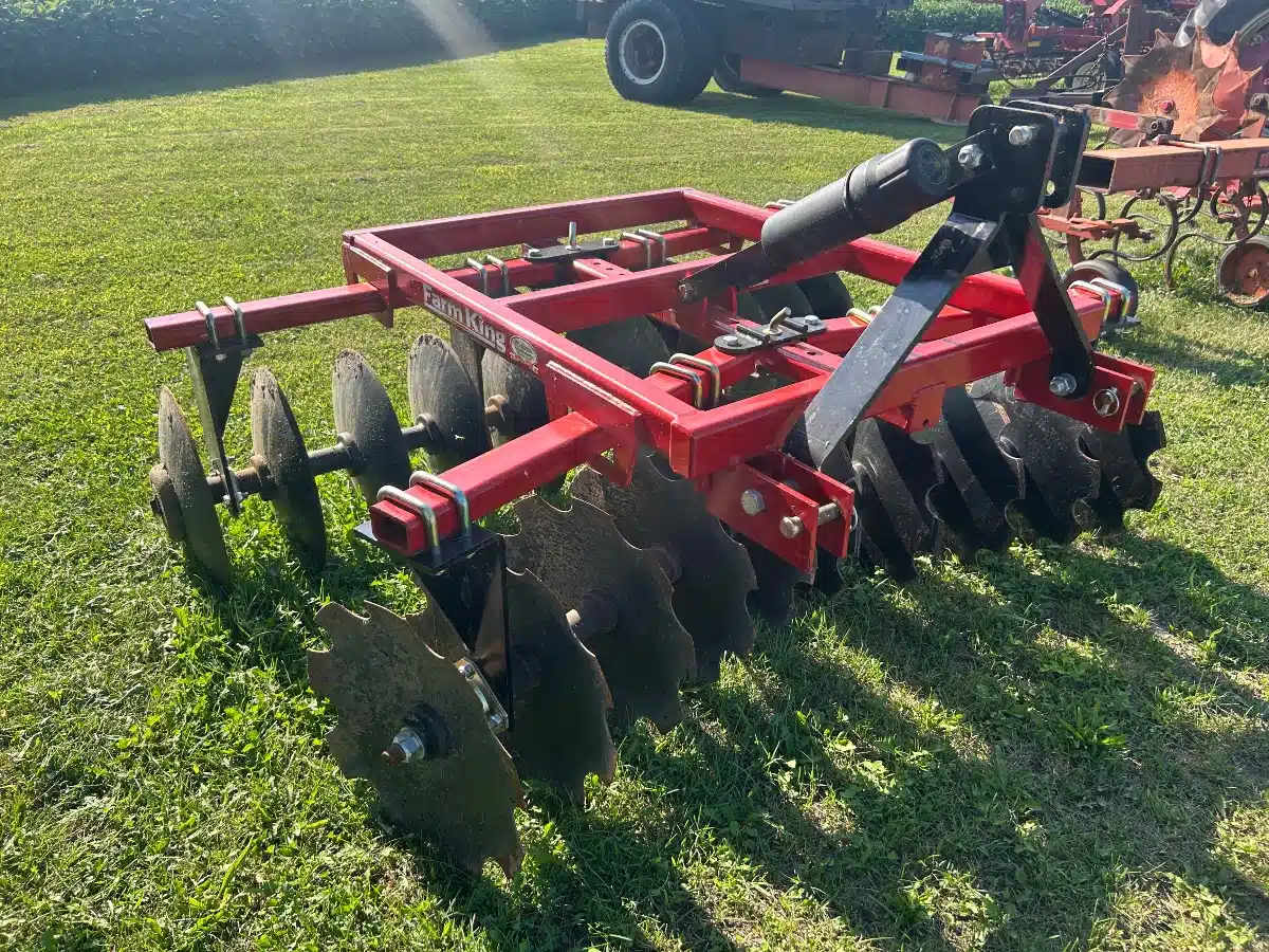 Gallery image 2 for Used 2020 Farm King 605 Disc