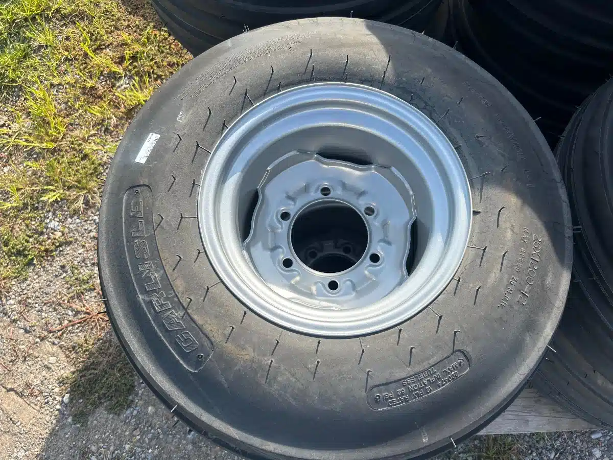 Used 2025 Carlisle 26x12-12 Tires & Rims