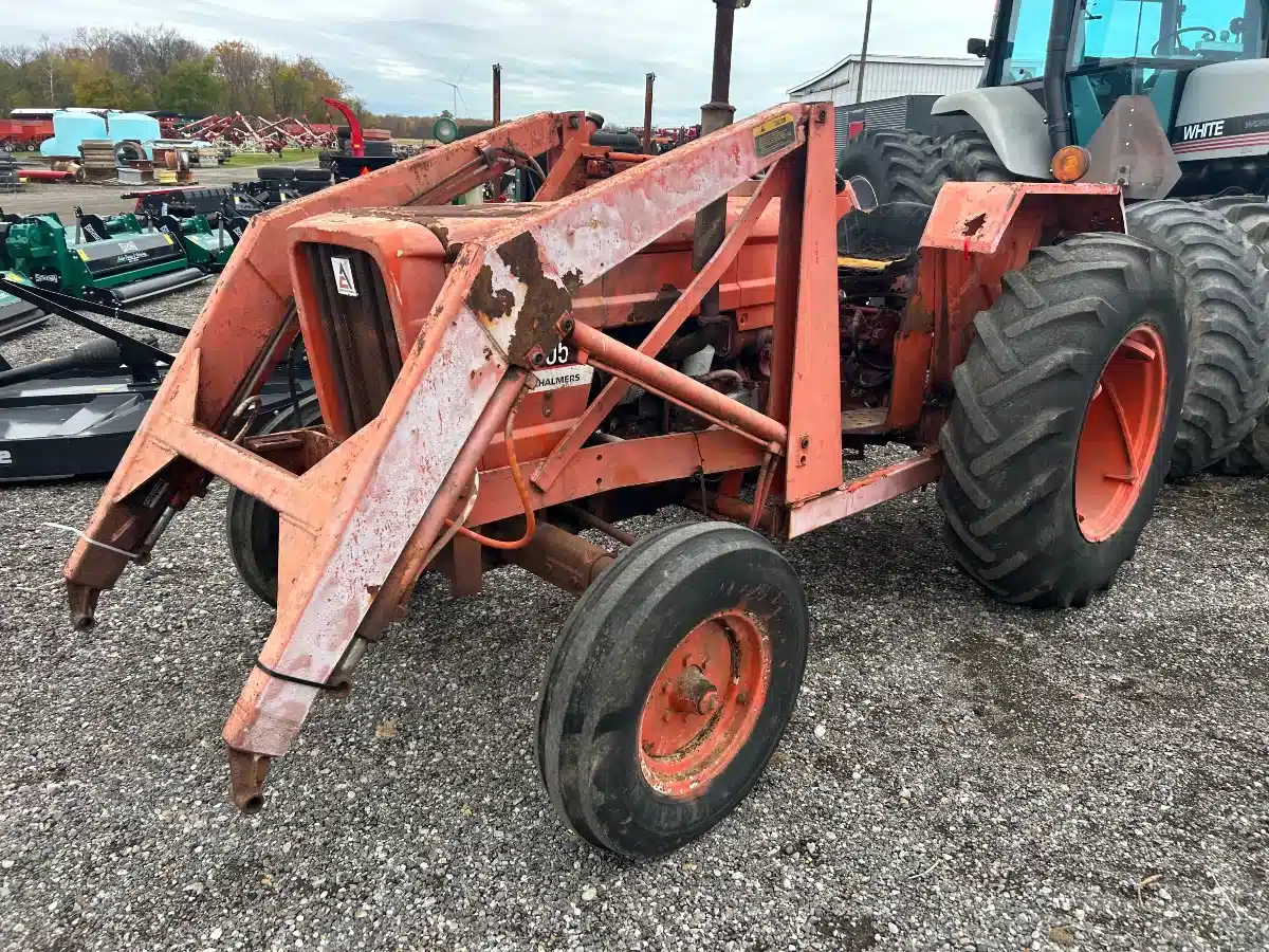 Gallery image 1 for Used Allis Chalmers 5050 Tractor