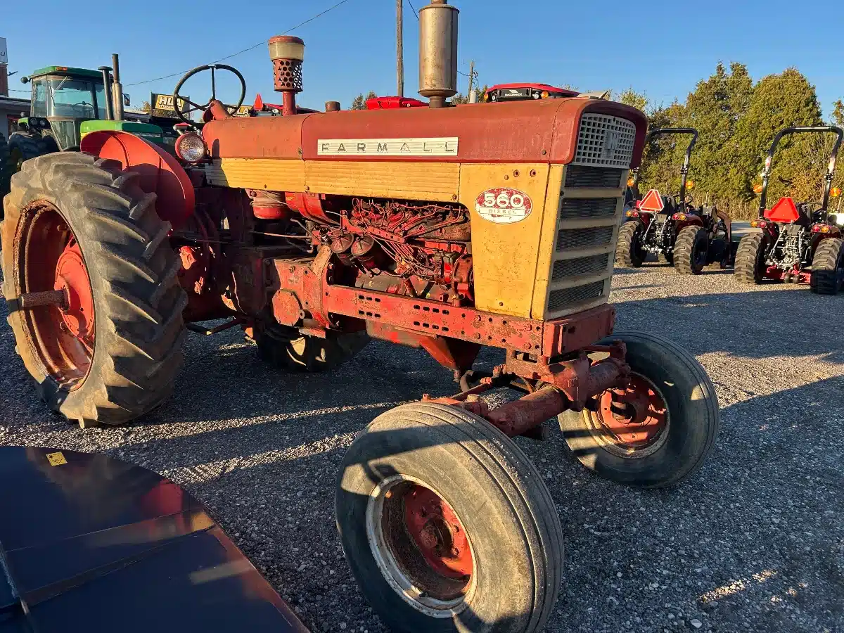 Used International Harvester 560 Tractor