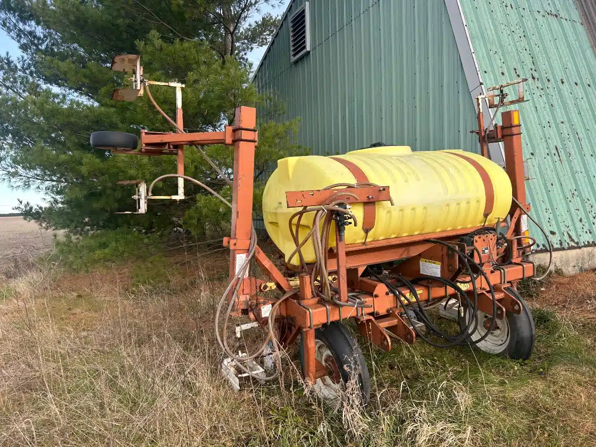 Used H&S SR-30VF Band Sprayer Sprayer - 3PT/Mounted