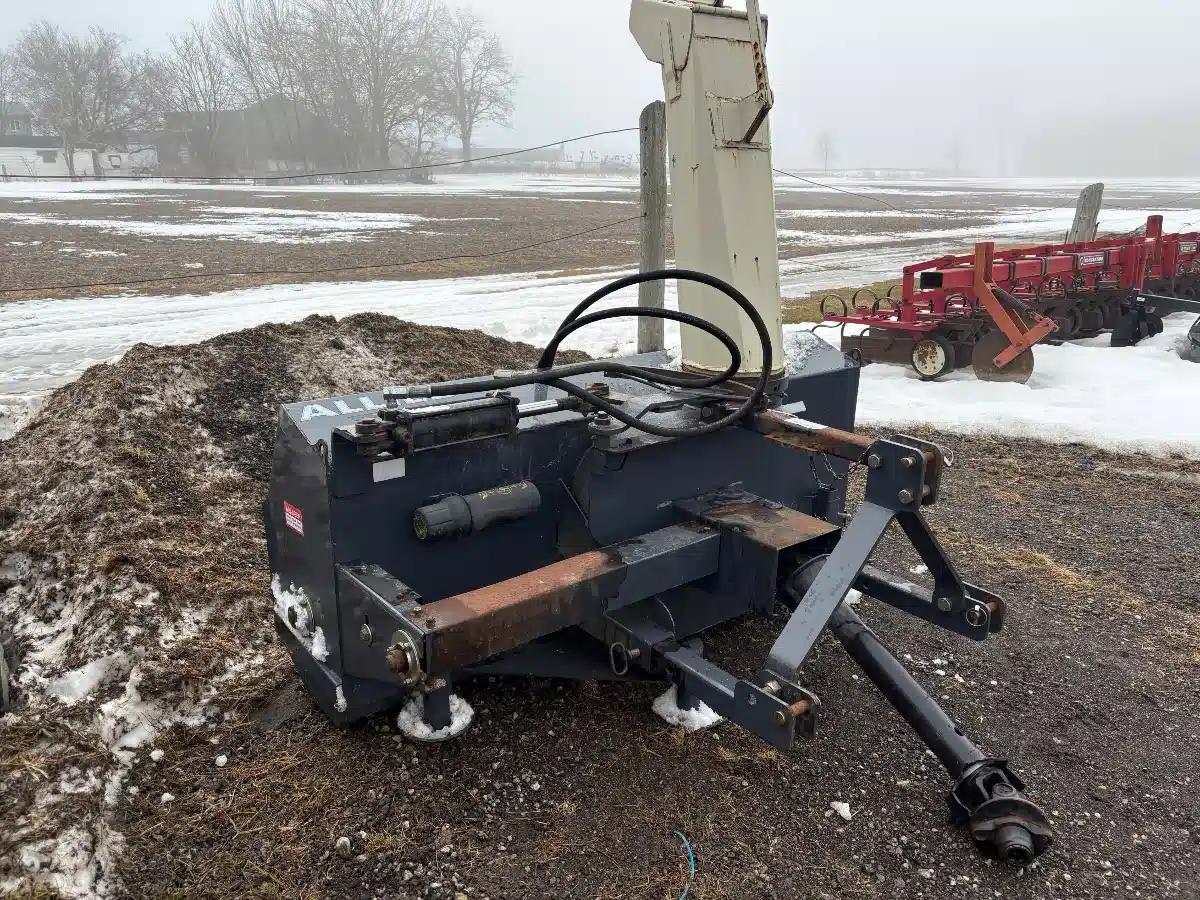 Gallery image 1 for Farm King Allied 7420 Snow Blower