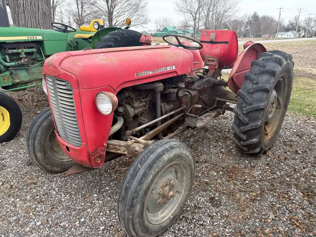 Gallery image 1 for Massey Ferguson 35 Tractor