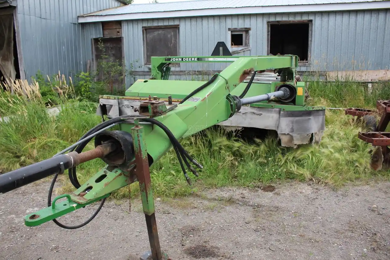 Gallery image 2 for Used John Deere 1460 Disc Mower Conditioner
