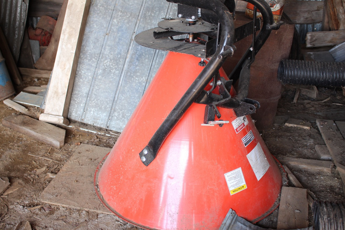 Gallery image 2 for Used Befco 212 Spreader - Fertilizer