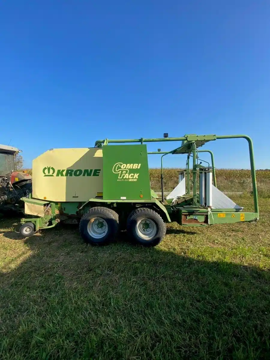 Gallery image 2 for Used Krone COMBI PACK 1500 V MC Round Baler