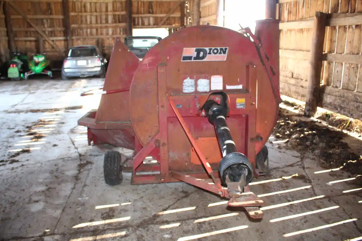Gallery image 2 for Used Dion 1660 Forage Blower