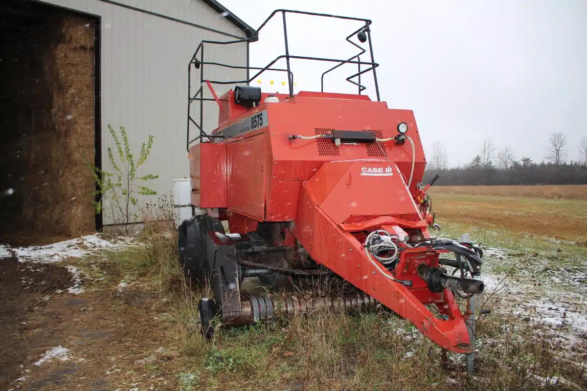 Gallery image 1 for Used 1999 Case IH 8575 Square Baler - Large