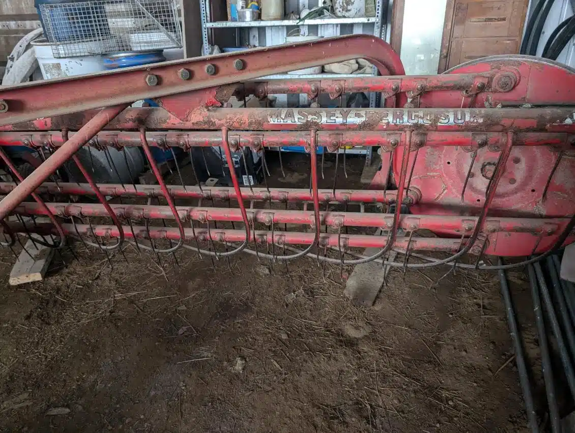Gallery image 2 for Used Massey Ferguson 25 Rake